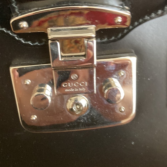 Black Gucci bag in very good condition. Absolutely gorgeous. - Picture 2 of 16